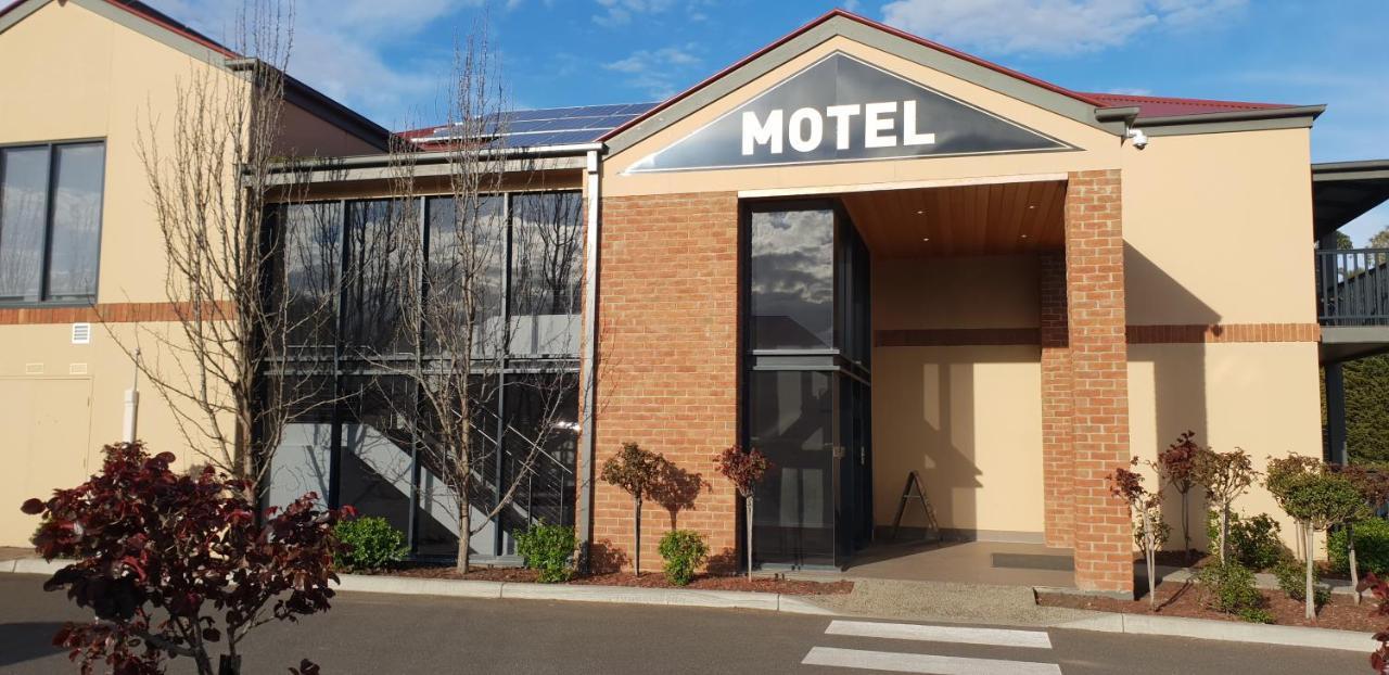 Hogans Motel Wallan Exteriör bild